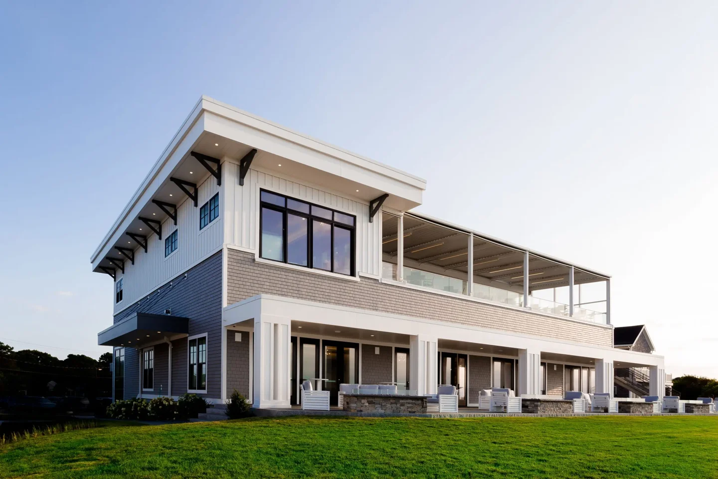 Pelham House Resort exterior